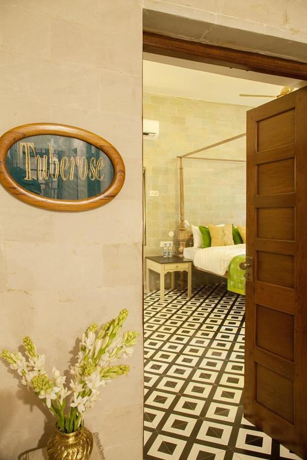 콜카타 The Ivy House B&B 외부 사진